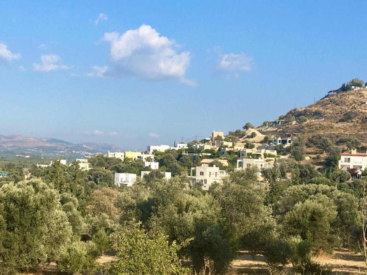 فيلا Landros كاميلاريون المظهر الخارجي الصورة